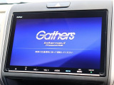 お車選びをお楽しみ頂けるよう、在庫車の展示スペースを十分に確保しております。