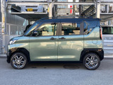 デリカミニ T プレミアム 4WD 