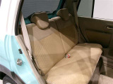ゆとりある広々とした車内空間は、ドライブを始め買い物やレジャーなど、幅広く活躍します。一人でもみんなとでもお出かけを楽しみましょう!