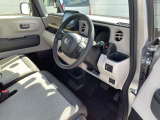 広い空間とインパネ廻りで快適です。