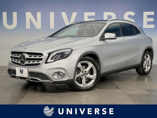 GLAクラスGLA220 4マチック 4WD