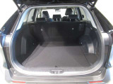 広々としたラゲージスペースを備えています。大きなものや長さのある荷物もしっかりと積み込めます。