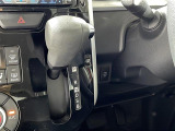 【シフトレバー】シフトの操作がしやすく快適なドライブを楽しんでいただけます!
