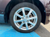 静岡ダイハツでは、メーカーの技術認定を受けたプロの整備士が整備を実施いたします。目に見えない部分までしっかりと点検するので安心です。