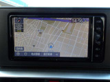 純正ナビを装備。タッチパネル式で使いやすく、お出かけもラクラクです。