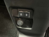 運転席は使用感などなく綺麗な状態です!匂いなど気になる方は是非ご来店ください!