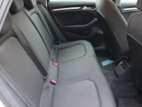 Audi正規ディーラーが高品質をお約束。高度な訓練・教育を受けたAudi専任メカニックが、100項目にもおよぶ精密な点検を実施いたします。すべてをクリアしたAudi車だけが、あなたのお手元に届けられるのです。