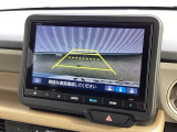 バックカメラも装備しております。車庫入れの苦手なお客様も安心!重宝してくれます!