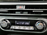 フルオートエアコン☆暑い夏も寒い冬もご家族全員快適にカーライフをお過ごしください。