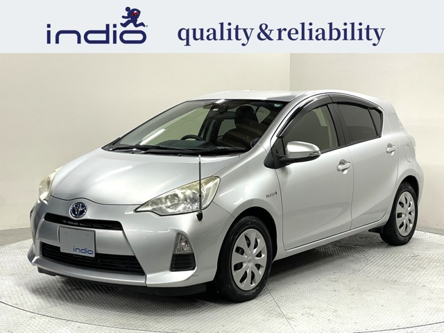 アクア 1.5 S 禁煙車・ワンオーナー・純正ナビ(NSCP-W62)