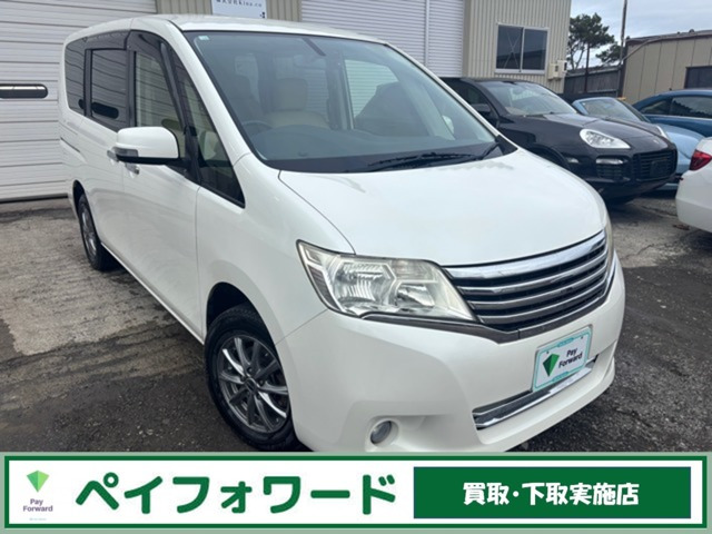 ランディ2.0 G 4WD社外ナビ 後席フリップダウンモニター 両