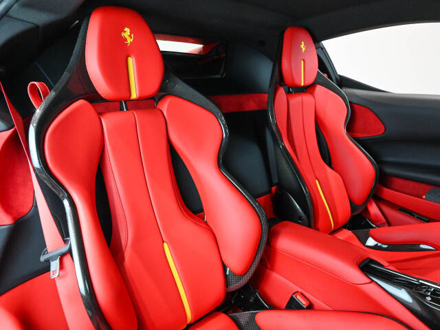 フェラーリ SF90ストラダーレ F1 DCT E 4WD の中古車詳細 (900km