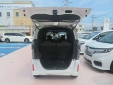 トランクの画像です!当店のカーライフアドバイザーがお客様にぴったりの車両をご提案致します!