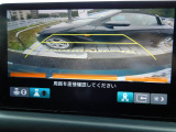 後退や車庫入れ時に安心のバックカメラ付き!さらに安心のセンサー・アラート音付です!夜間や雨天などの視界の悪いシーンでも視えて安心ですね♪
