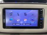 純正メモリナビ(NMZK-W67D)を装着しています。Bluetooth(ブルートゥース)・USB接続/CD・DVD再生/フルセグ視聴など使用できます。