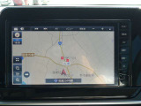 お出かけ際に役に立つ、純正メモリーナビ付き。フルセグTV・Bluethooth・アラウンドビューモニター等、機能も充実しています。