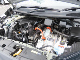 エンジンルームもきれいですよ。機関機構系も良好です。納車前に点検整備も行います。エンジンオイル・オイルフィルター・エアコンフィルター・ワイパーゴムは必ず交換致します(エアコンフィルターは、装着車のみ)