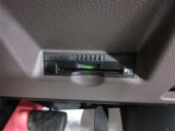 ビルトインタイプのETCで車内の収まりもスッキリ! 高速を使う方は必須のオプションですね!