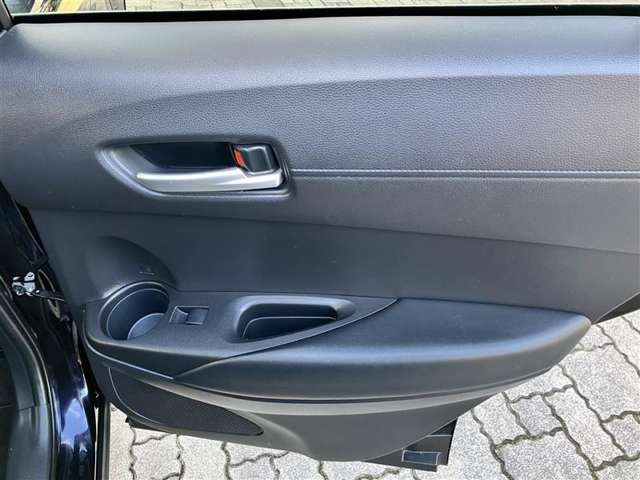 トヨタ カローラクロス 1.8 ハイブリッド Z の中古車詳細 (37,000km