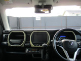 明るく広々した車内で、運転に全集中できます