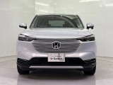 令和5年式のヴェゼルハイブリッド入庫!!ホンダコネクトディスプレイ!!マルチビューカメラ!!ブラインドスポットインフォメーション!!後退出庫サポート!!ETC2.0!!ワイヤレス充電器!!電動ゲート!
