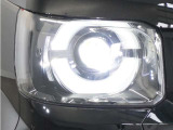 【LEDヘッドライト+デイライト】今や主流のLEDヘッドライトに、日中でも他者からの視認性を良くするデイタイムランニングランプ装備!スタイリッシュでかっこよく仕上がっています。