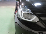 LEDヘッドライトは、点灯の瞬間から光量を発揮し、突然暗くなるトンネルなどでの安定感を高めます。