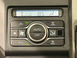 車内空調は&rdquo;AUTOエアコン&rdquo;にお任せ。運転に集中出来ますよ!