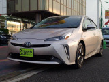 ハイブリッドで低燃費★環境にもお財布にも優しいプリウス入荷です!