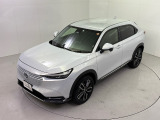 令和5年式のヴェゼルハイブリッド入庫!!ホンダコネクトディスプレイ!!マルチビューカメラ!!ブラインドスポットインフォメーション!!後退出庫サポート!!ETC2.0!!ワイヤレス充電器!!電動ゲート!