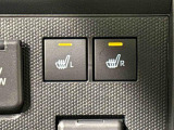 寒い日のドライブを快適にする運転席&助手席シートヒーターが付いてます。アクセサリーソケット(12V/120W)も装備されています。