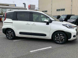 お支払総額は千葉県内での登録、車庫証明お届出代行を含んでおります。希望ナンバーやオプション、及びETCのセットアップは含んでおりません。