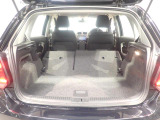 ラゲージルームだって広々です!シートを倒して更にお荷物積めちゃいます♪