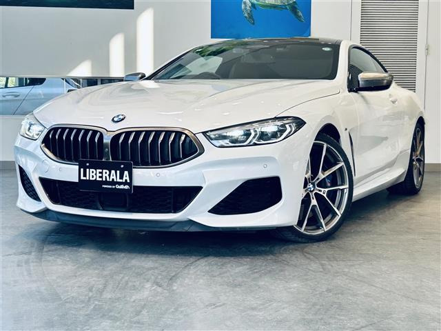 8シリーズM850i xドライブ 4WD4WD 本革シート