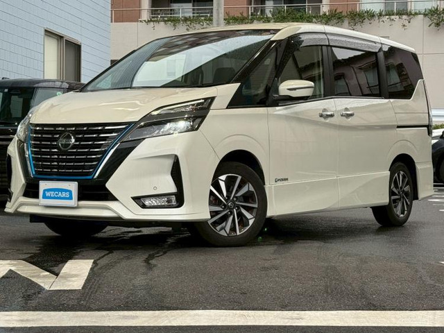 セレナ 1.2 e-POWER ハイウェイスター V 