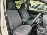 お車の任意保険もご相談ください!ディーラーでしか加入できないディーラーならではの保険など、わかりやすくご案内させていただきます!またお車の窓口を一本化することで維持管理を楽にしませんか?