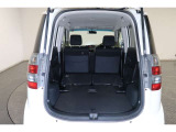 ☆ラゲッジスペースは開口部が広く二列目を倒すと広いスペースが出来ます。