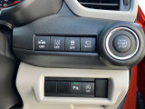 キーレスプッシュスタート。豊富な装備も魅力的!各機能の切り替えボタンは運転席から操作ラクラク。