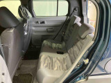 後部座席です。座り心地も足元もゆったり♪♪