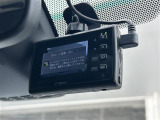 【ドライブレコーダー】映像・音声などの運転中の記録を残します。事故などを起こした起こされた時の証拠になりえますので、もしも時でも安心ですね。
