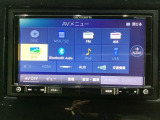 ナビゲーションはフルセグTV対応のメモリーナビ(社外品)を搭載しています。Bluetoothオーディオ機能がありますので、スマートフォンなどの音楽も再生できます。