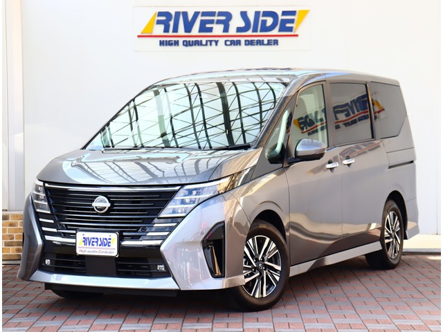 日産 セレナ 1.4 e-POWER ハイウェイスター V 防水シート フリップダウンモニター