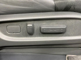 【パワーシート】スイッチ一つで簡単にシートの微調整が可能!電動だから力もいりません!自分に最適なシートポジションにセットして、快適なドライブをお楽しみください。