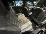 車両は屋内展示しておりますので天候に関係なくごゆっくりコンディションご確認頂けます。車両を倉庫へ保管している場合が御座いますのでご来店前に在庫確認頂けると幸いです。TEL072-784-8800