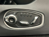 Seating - 12 Way Electric Front Seats With Memory