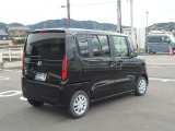 令和7年式のN-BOX届出済未使用車入庫!!ホンダセンシング搭載車!!オーディオレス仕様!!フロント左右シートヒーター!!LEDヘッドライト!!サイドエアバッグ!!緊急通報装置!!タイプC充電ジャック