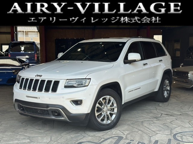 グランドチェロキーリミテッド 4WDサンルーフ/4WD/黒革シート/エアサス/純正