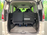 普段のお買い物や通勤、送迎等に十分な荷室スペースを確保しております。セカンドシートを倒すと、大きな荷物の積載も可能です♪