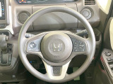 ステアリングも使用感が少なく、きれいな状態となっております♪