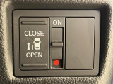 【パワースライドドア】スマートキーや運転席のスイッチでスライドドアの開閉が可能♪電動だから力を入れてドアを開ける必要が無く、小さいお子様でも、重い荷物を持っている時もラクに開け閉めできます♪